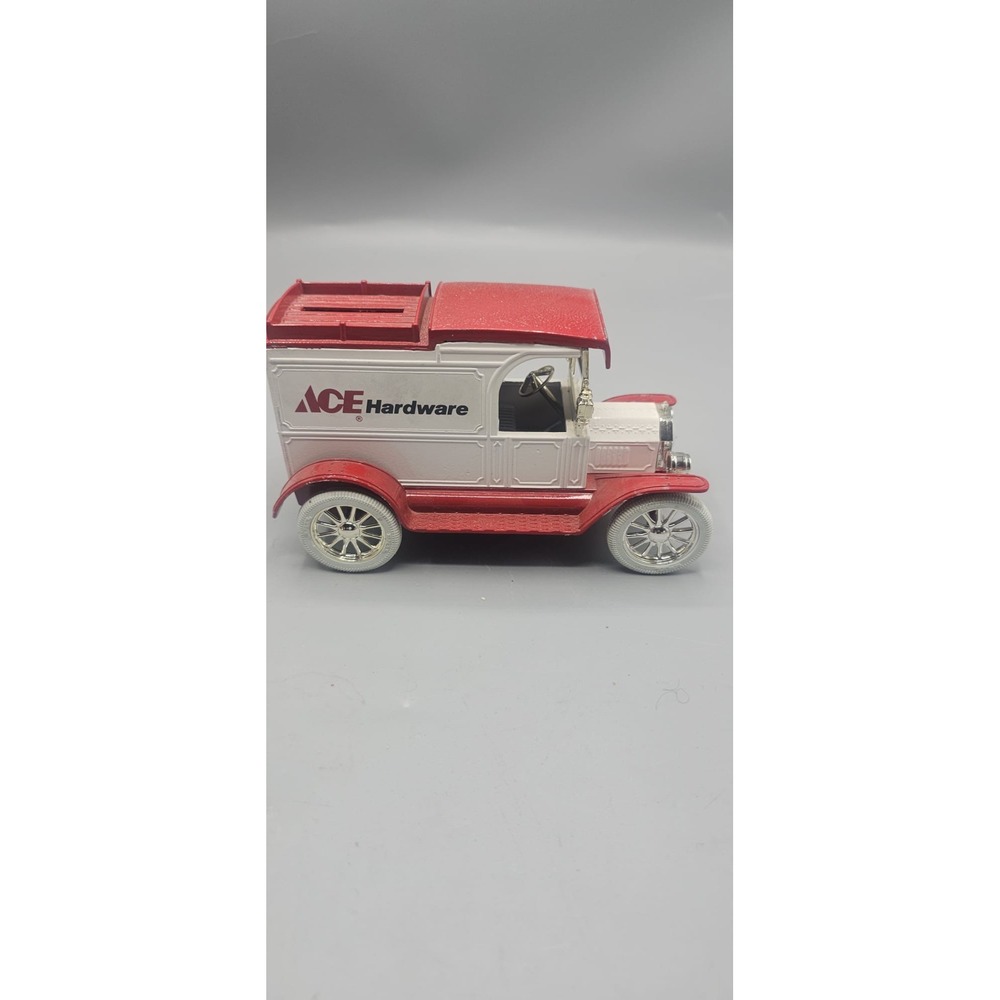Ace Hardware Fourth Edition Diecast Metal Coin Bank Truck Red White Vintage ERTL